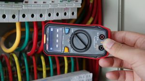 UT123/UT123T Pocket-sized Residential Multimeter - UNI-T Meters | Test ...