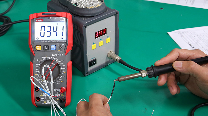 UT89X Temperature Measurement