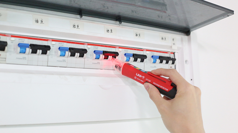 UT12S-US/UT12D-US AC Voltage Detectors 10 UT12D application-1