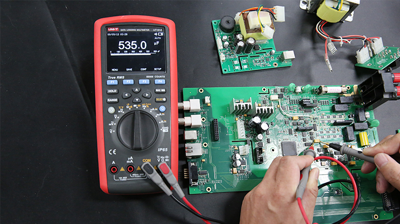 UT181A True RMS Datalogging Multimeter 16 UT181A Capacitance Measurement