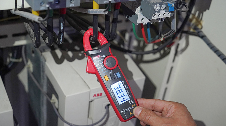 UT211B Current measurement