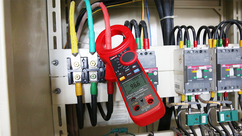 UT221 Current measurement