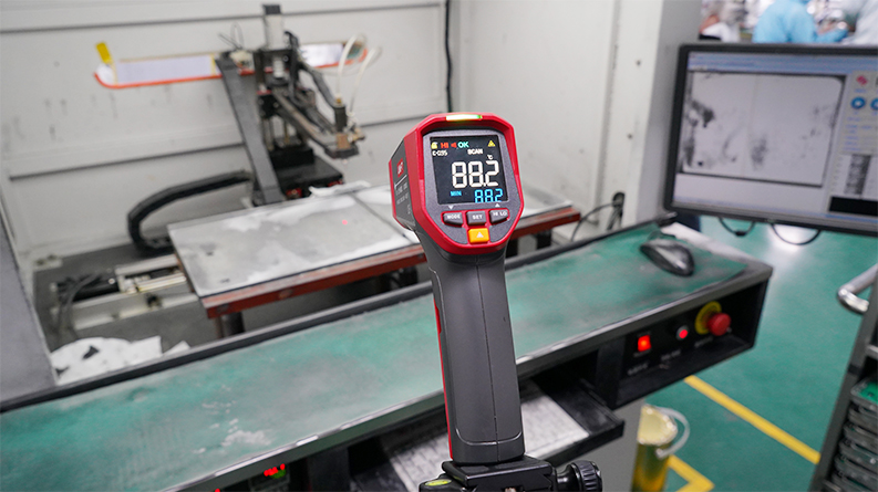 UT305S Professional Infrared Thermometer 12 UT305S application 3