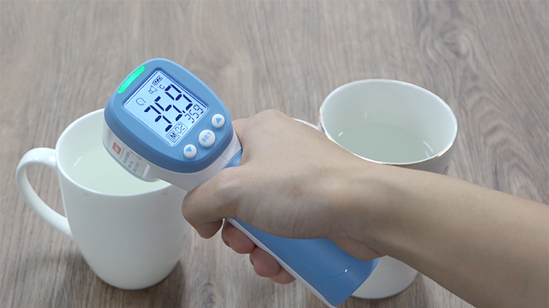 UT30H/UT308H Infrared Thermometers 14 UT308H application 3