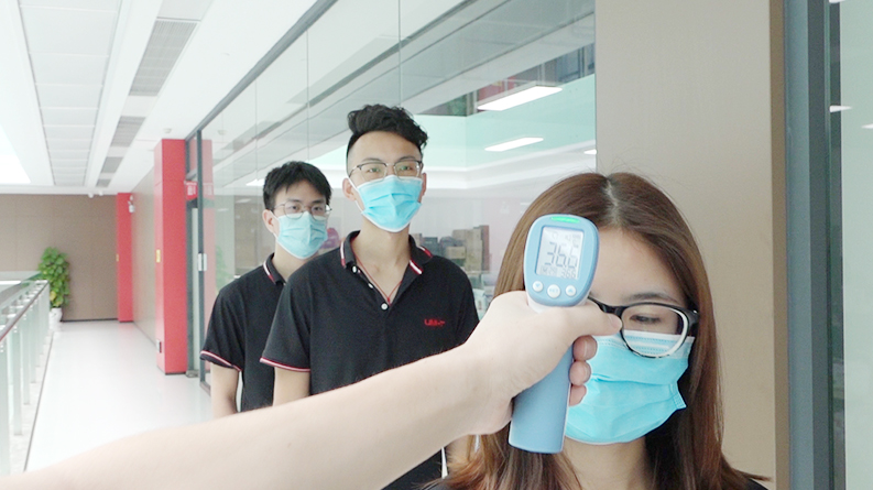 UT30H/UT308H Infrared Thermometers 13 UT308H application 2