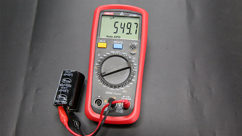UT39+ Series Digital Multimeters 14 UT39E+ Capacitance Measurement