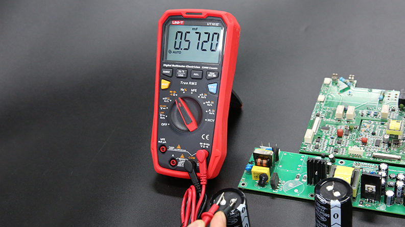 UT61E+ Capacitance Measurement