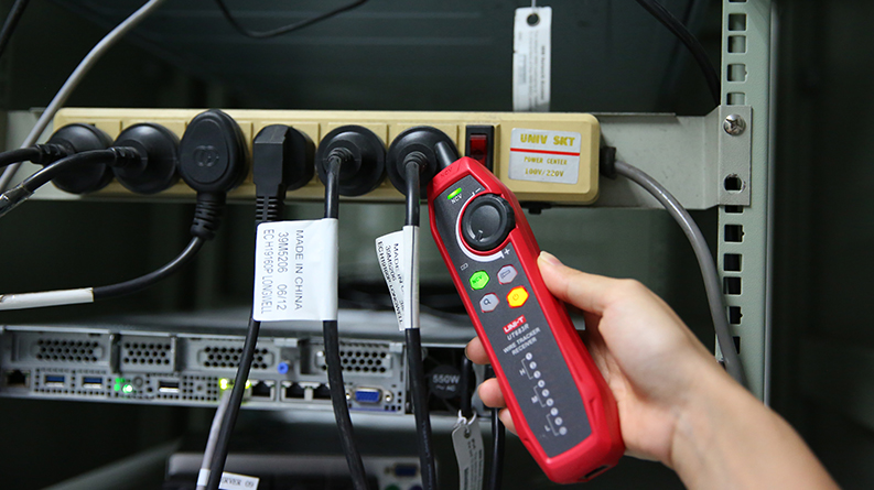 UT683KIT Wire Tracker 7 UT683KIT NCV measurement