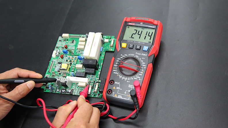 UT89XE Resistance Measurement