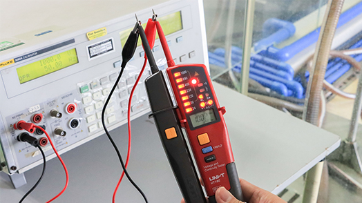 UT18E Gerilim ve Süreklilik Test Cihazı uygulama