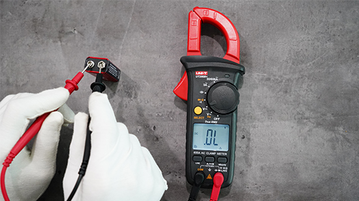 UT200A+/UT200B+ Digital Clamp Meters 13 UT200B+_Application