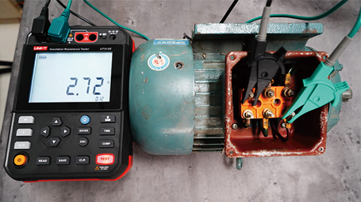 UT512D/UT512E 2.5kV Insulation Resistance Testers 21 UT512D E
