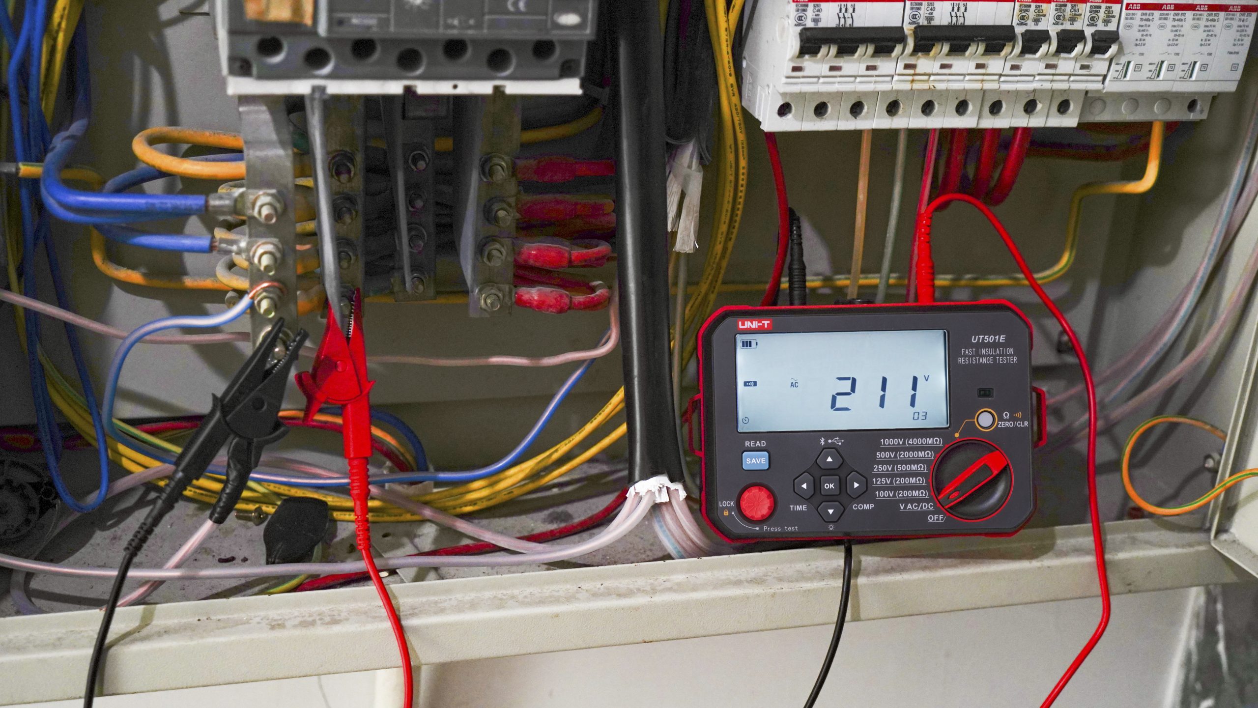 UT501E Fast Insulation tester 8 applications of UT501E Fast Insulation tester-1