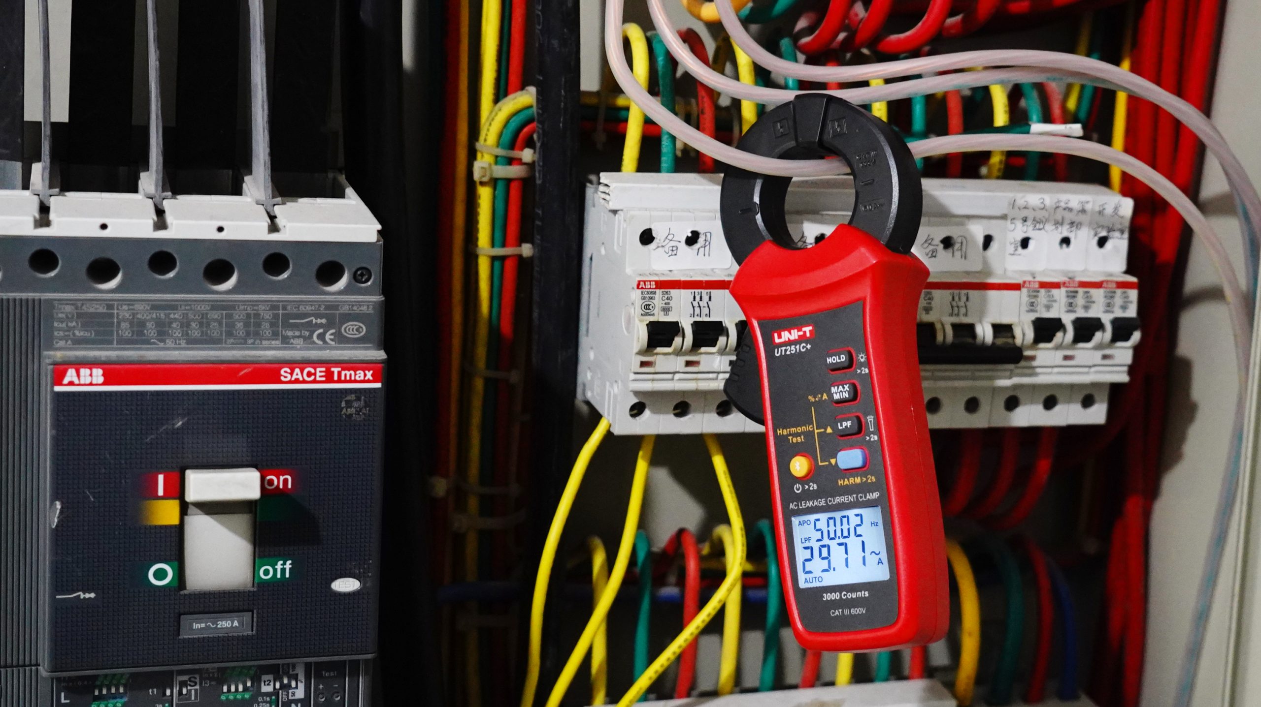 Application of UT251C+ -1