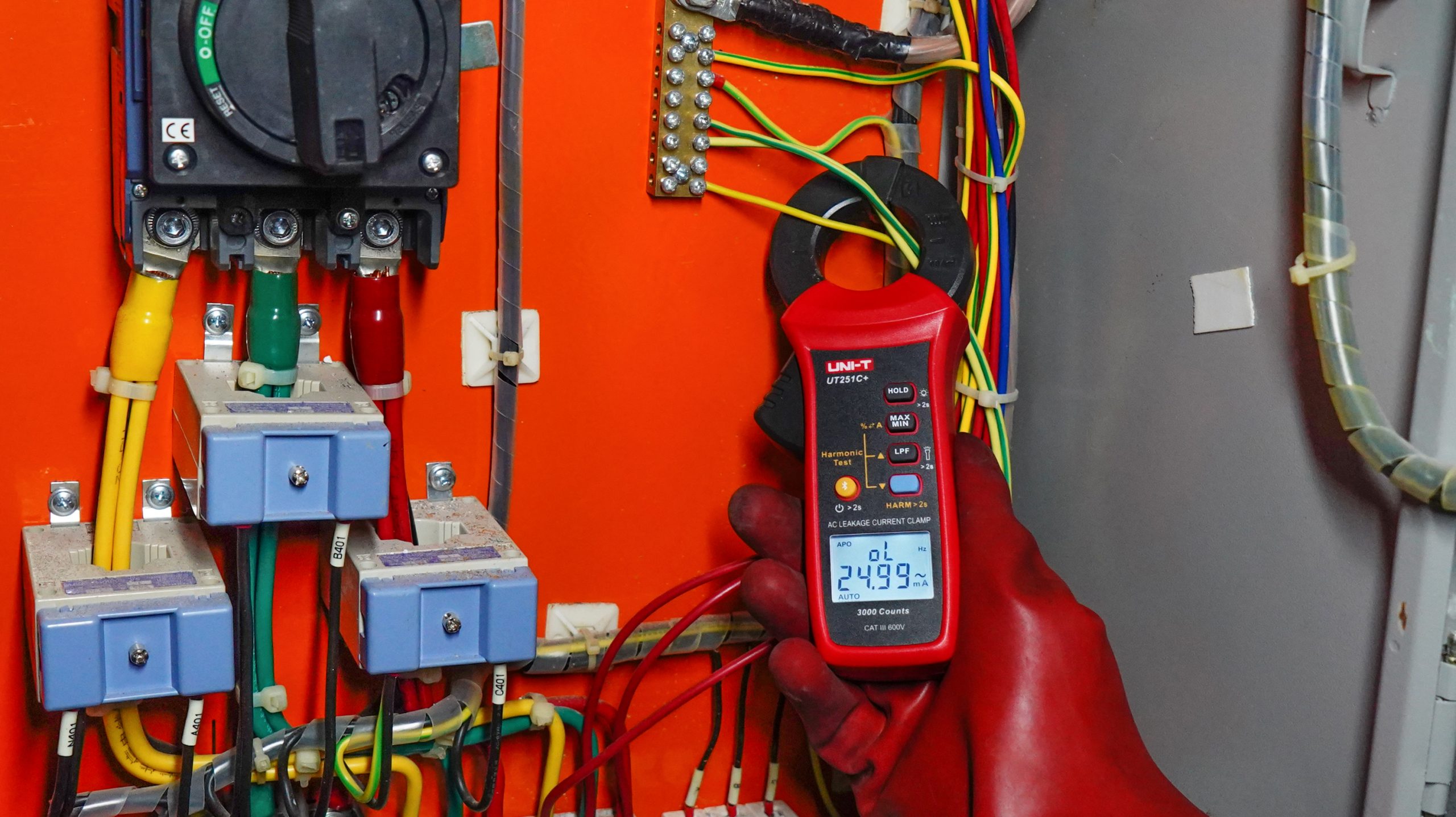 Application of UT251C+ -4