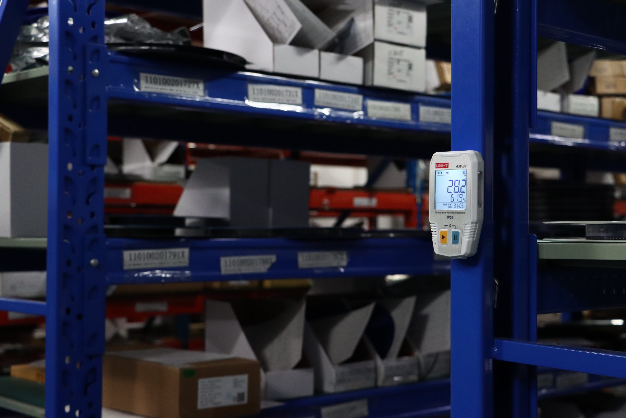 A56 BT Temperature Humidity Datalogger 14 A56 BT application 5 scaled