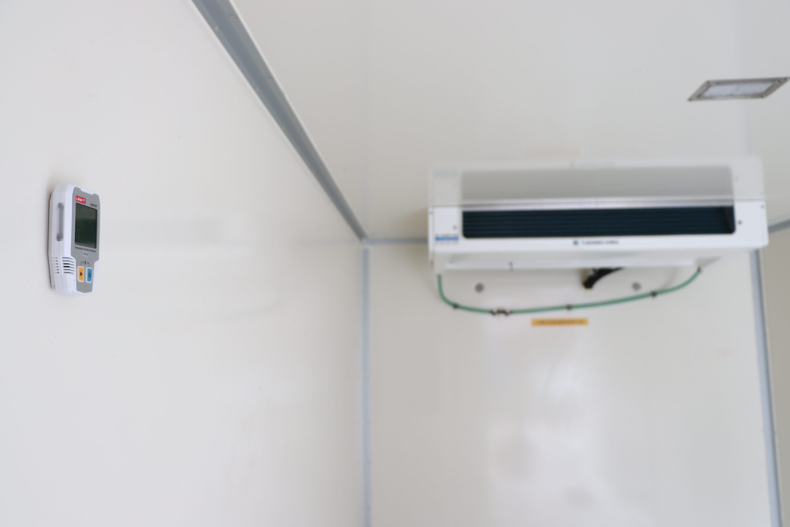 A56 BT Temperature Humidity Datalogger 15 A56 BT application 6 scaled