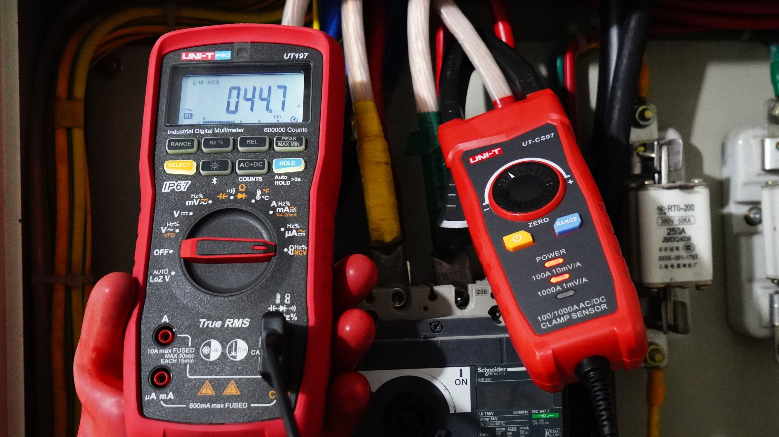 UT-CS07-Application-1