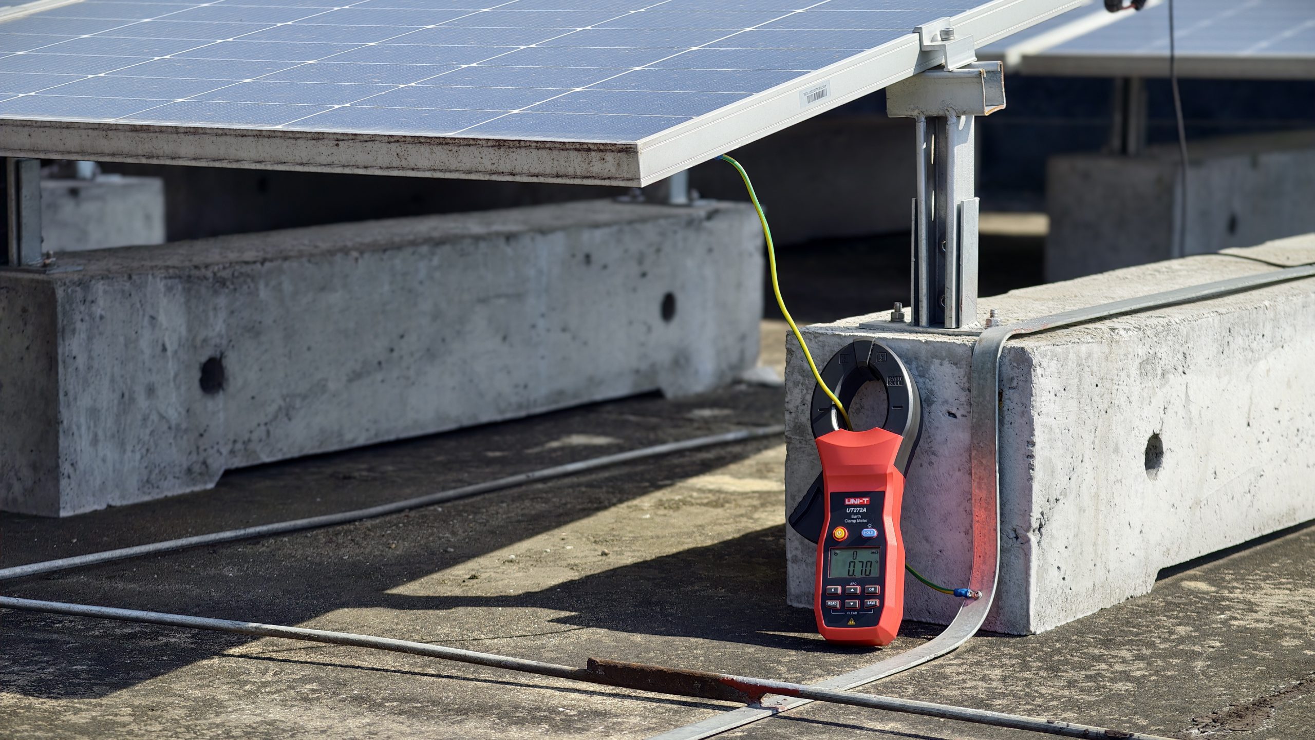 UT272A & UT275A Earth Clamp Meter 10 IMG 20250829 091910 scaled