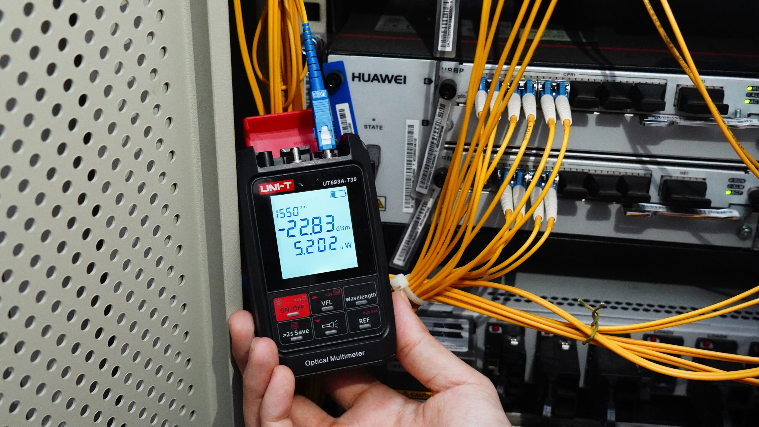UT693A Series Multifunction Optical Power Meter 20 DSC01660 1550 scaled